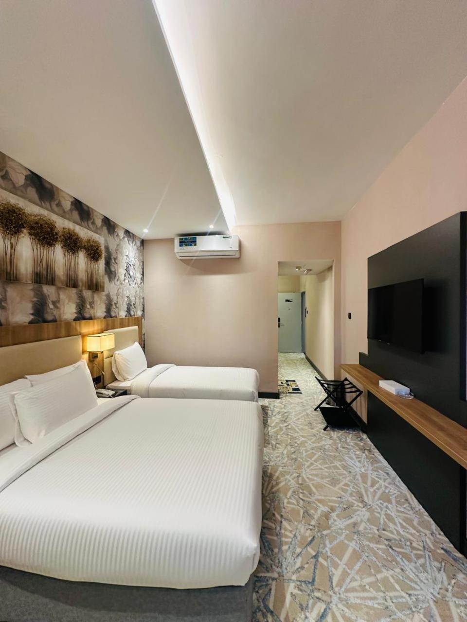 Sky Park Hotel Dubai Buitenkant foto