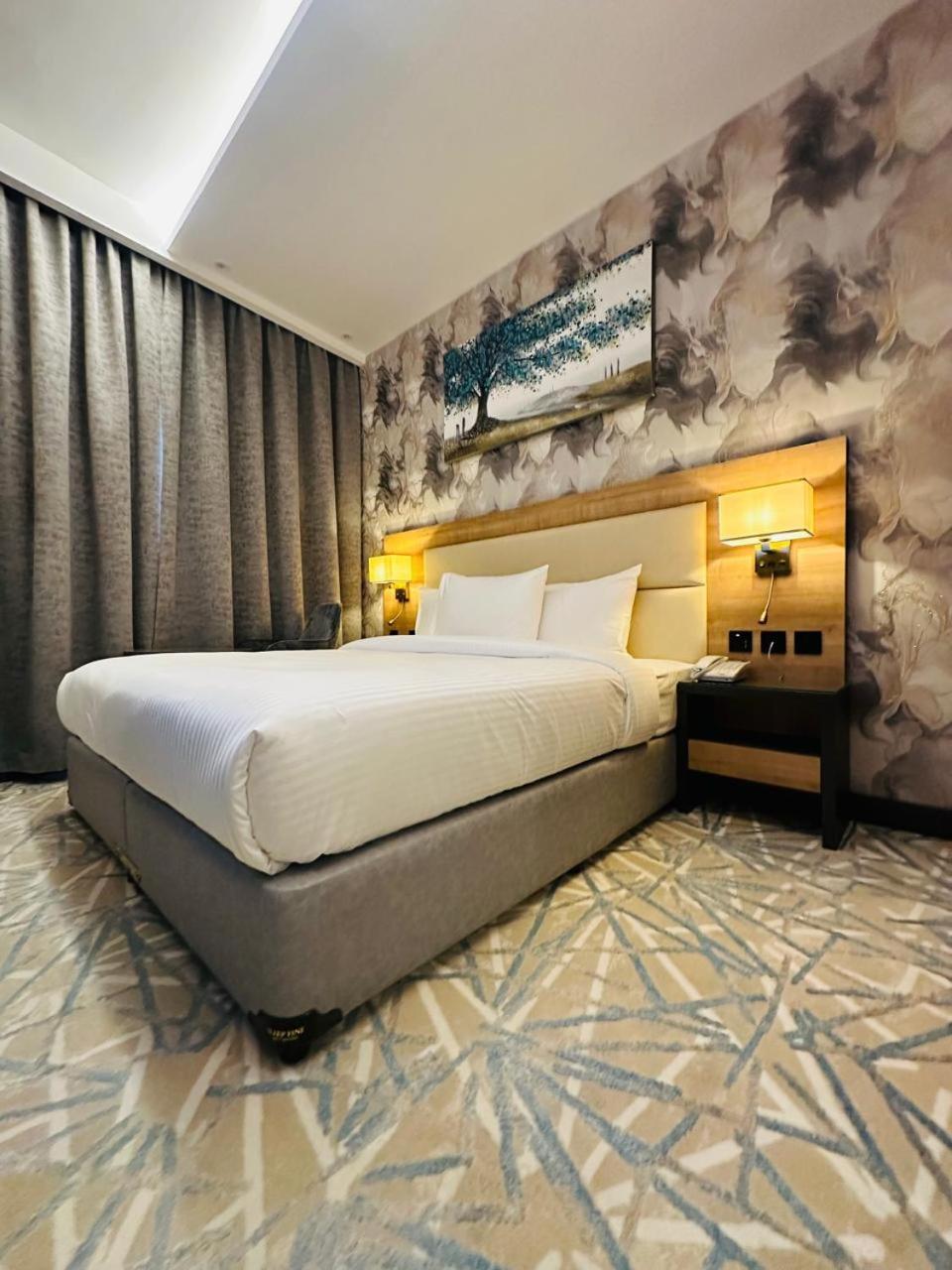 Sky Park Hotel Dubai Buitenkant foto